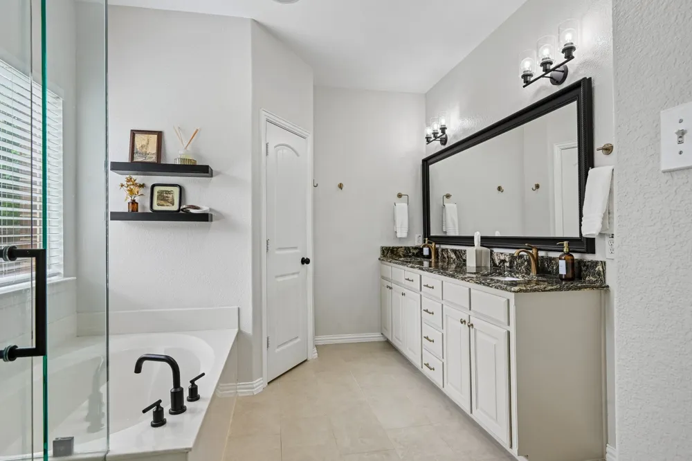 4018 Enclave Lane Rowlett, TX 75089