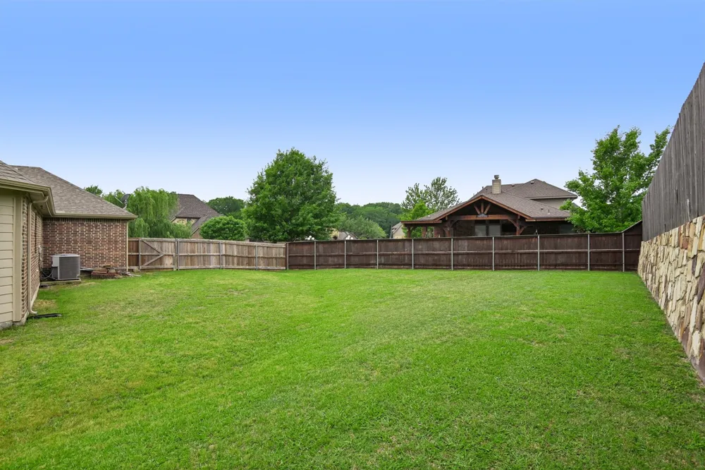 4018 Enclave Lane Rowlett, TX 75089