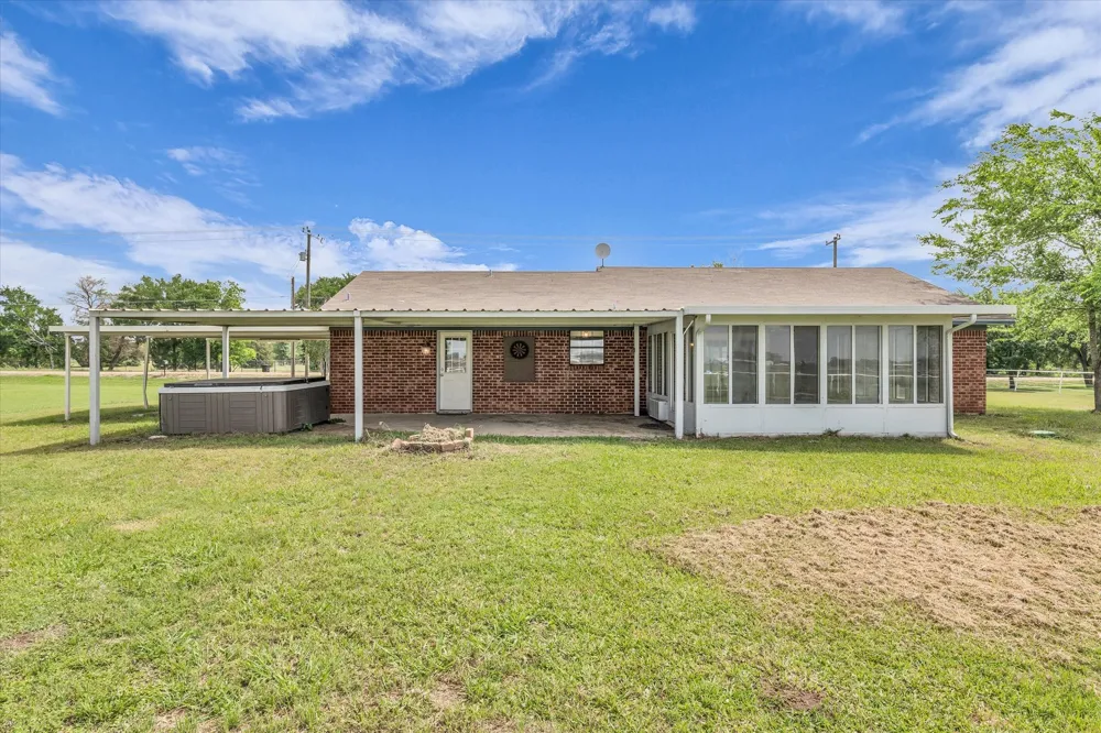339 S Pleasant Hill Road Axtell, TX 76624