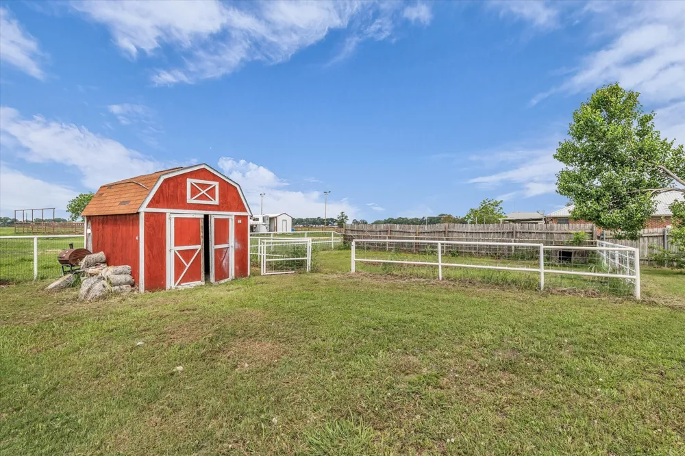 339 S Pleasant Hill Road Axtell, TX 76624
