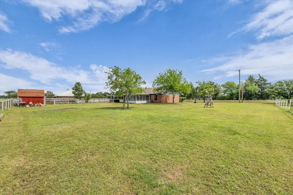 339 S Pleasant Hill Road Axtell, TX 76624