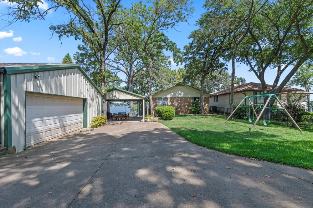 203 Oak Acres Drive Malakoff, TX 75148