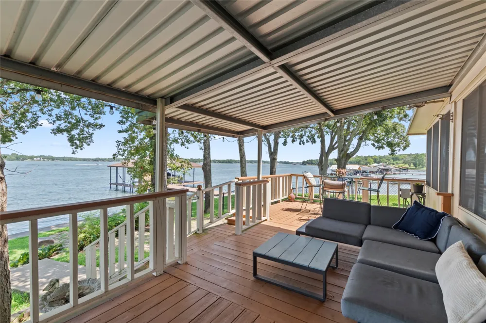 203 Oak Acres Drive Malakoff, TX 75148