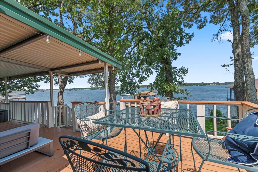 203 Oak Acres Drive Malakoff, TX 75148