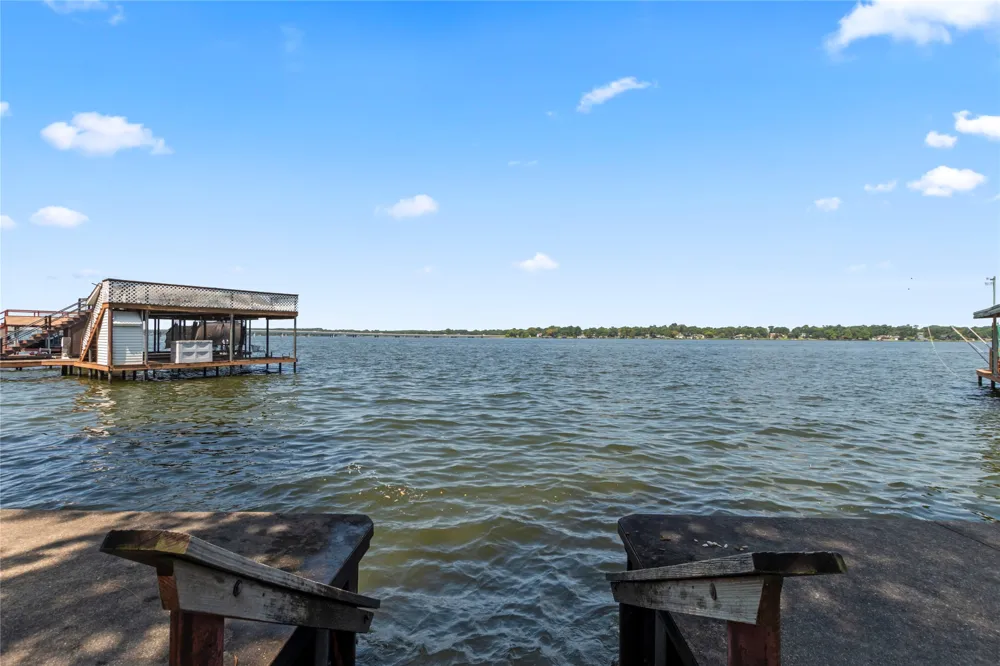 203 Oak Acres Drive Malakoff, TX 75148