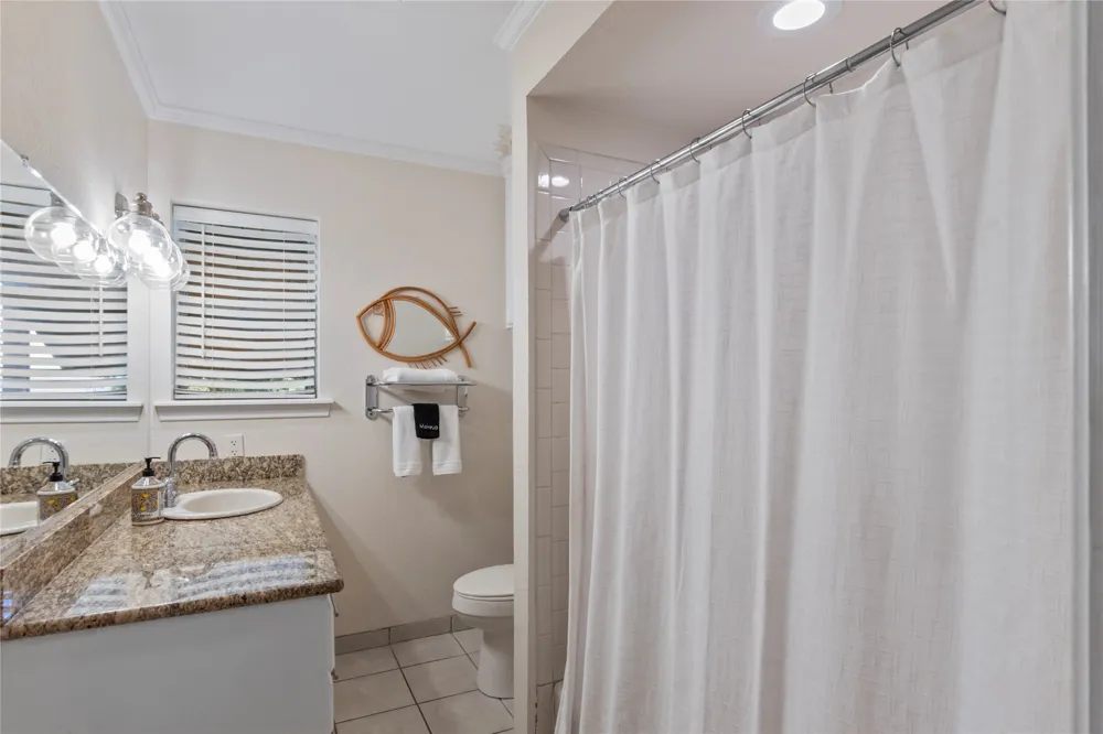 203 Oak Acres Drive Malakoff, TX 75148