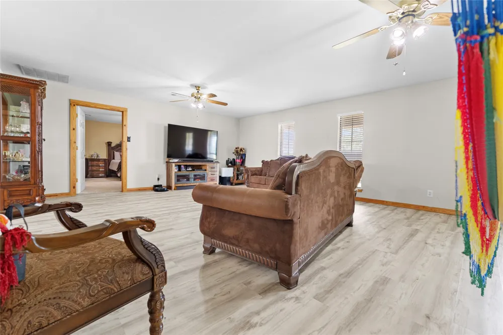 163 County Road 3106 Campbell, TX 75422