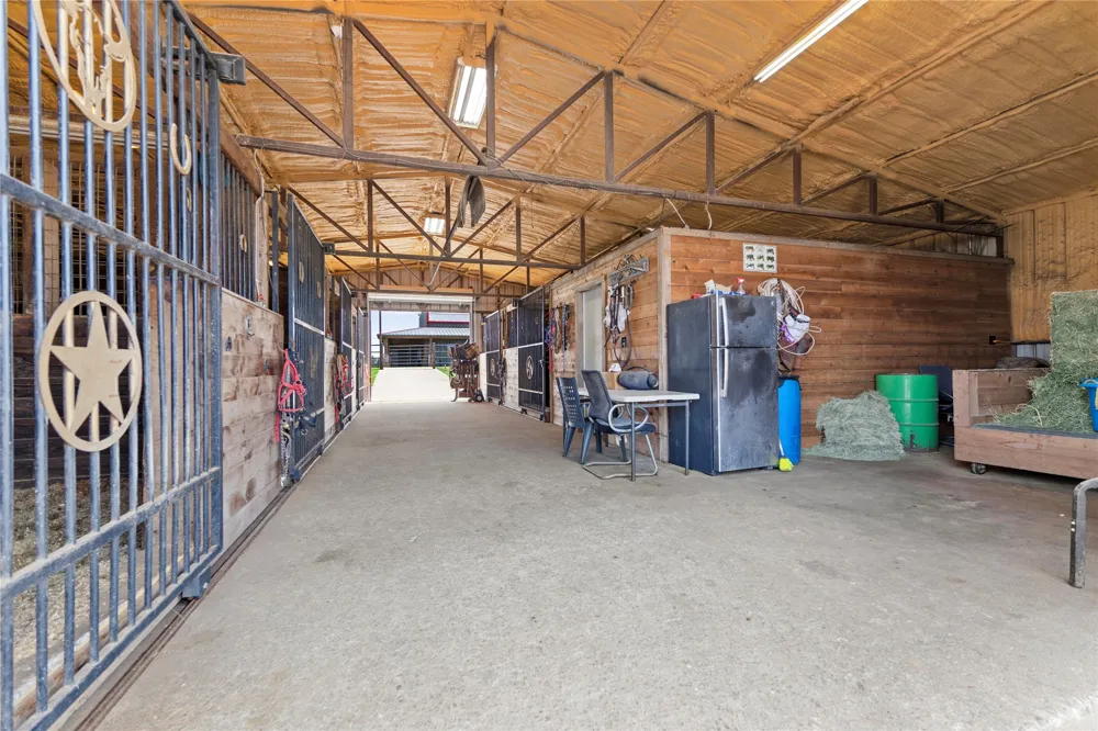 163 County Road 3106 Campbell, TX 75422
