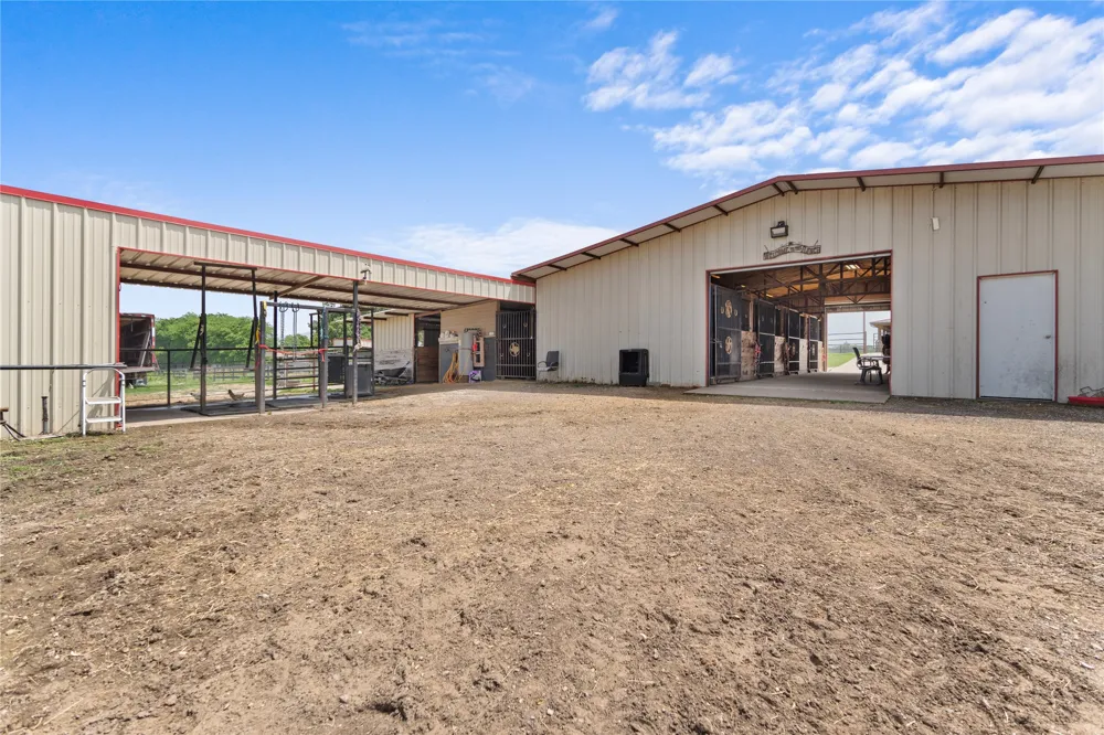 163 County Road 3106 Campbell, TX 75422