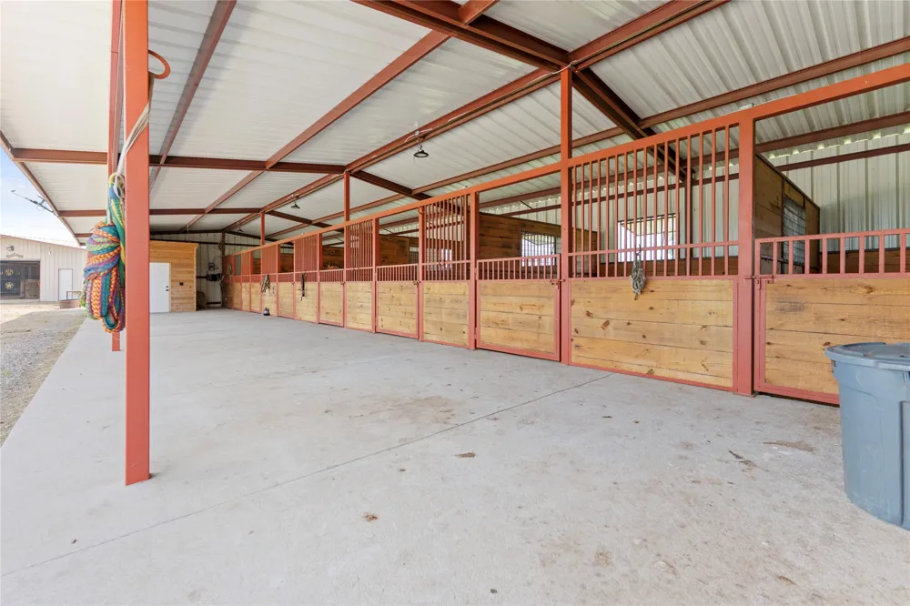 163 County Road 3106 Campbell, TX 75422