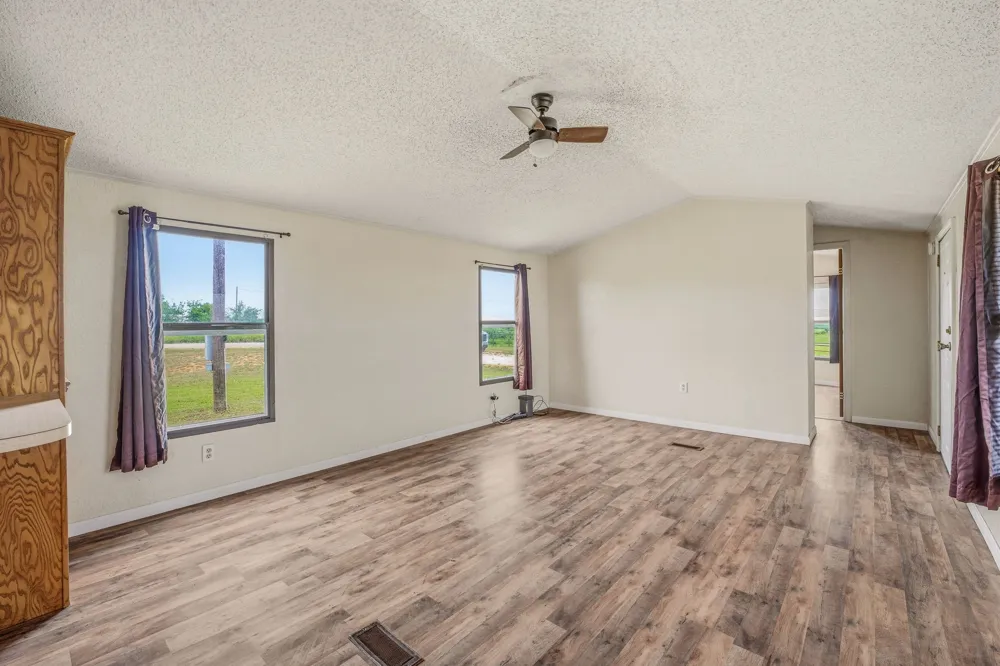 925 County Road 376 Dublin, TX 76446