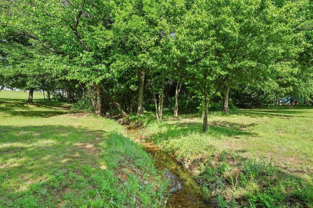 232 Magnus Road Denison, TX 75021