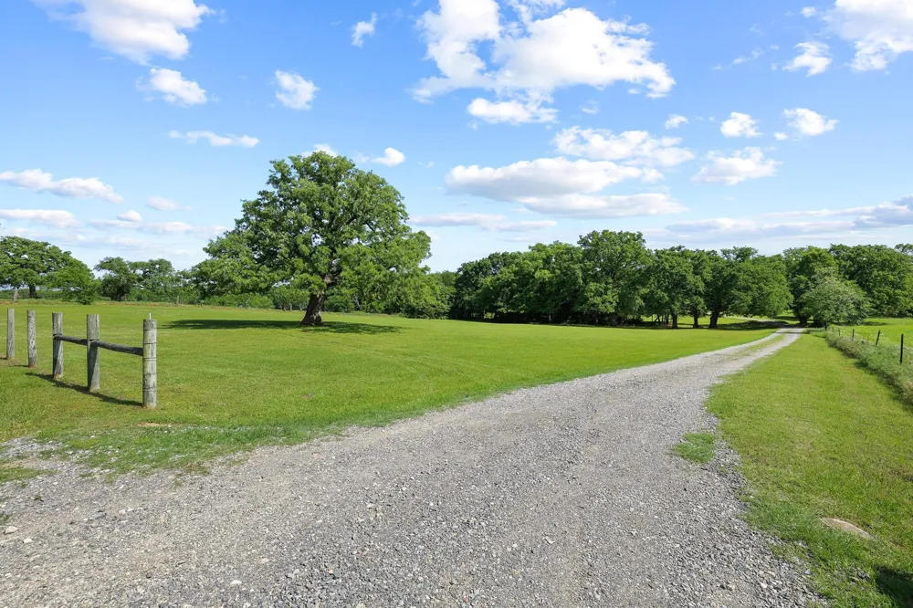 232 Magnus Road Denison, TX 75021