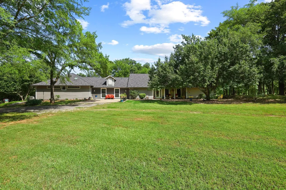 232 Magnus Road Denison, TX 75021