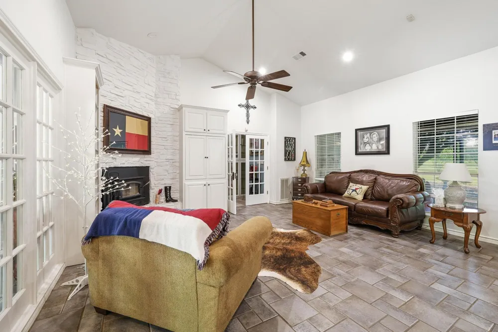 232 Magnus Road Denison, TX 75021