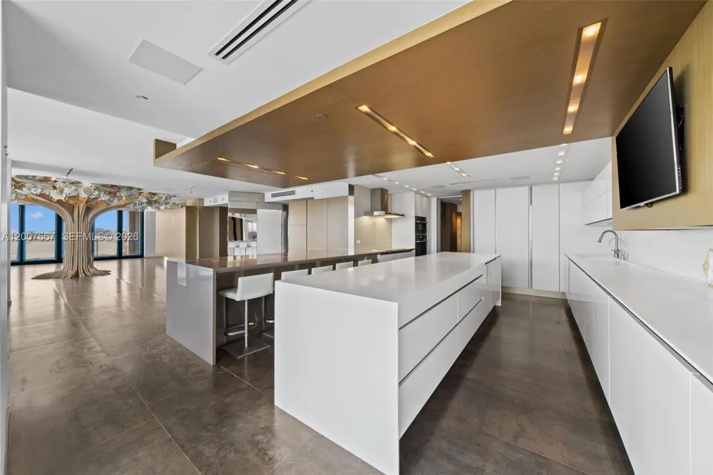9999 Collins Ave #6J Bal Harbour, FL 33154