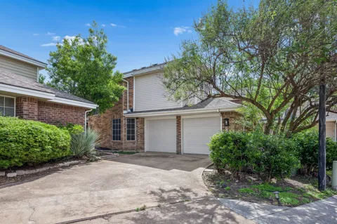 9404 Penny Lane
