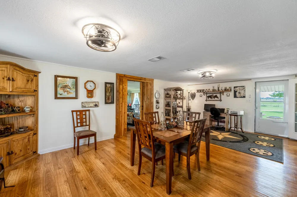 1360 W US Hwy 84 Highway Mullin, TX 76864