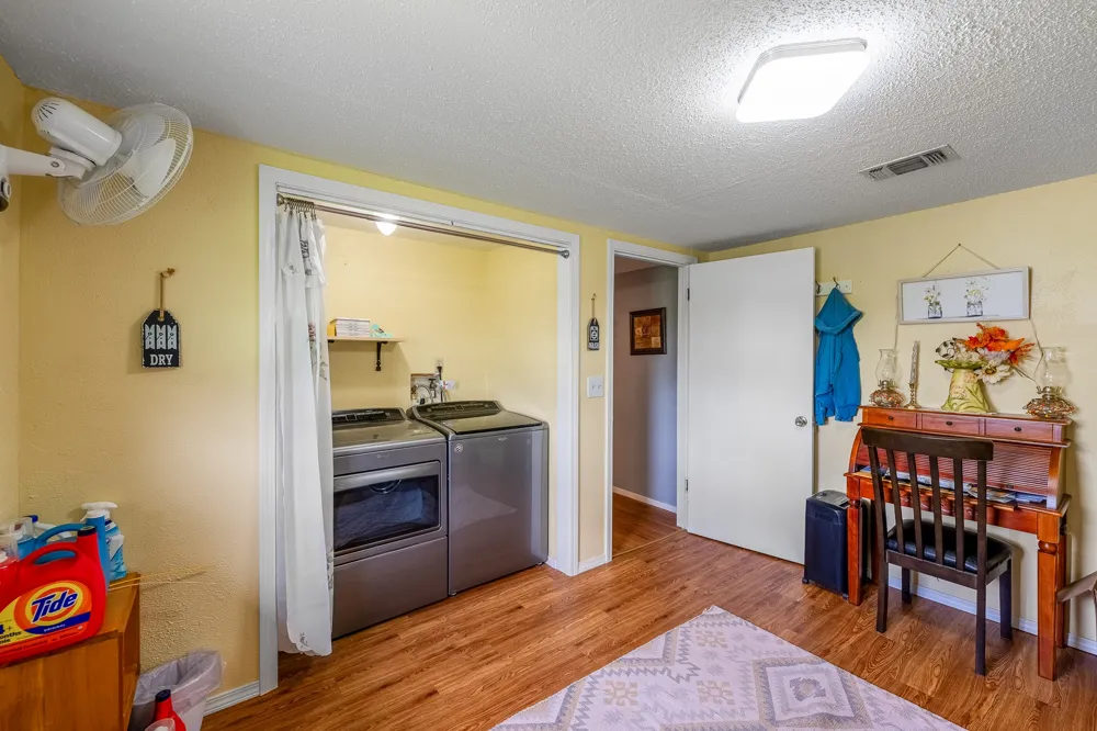 1360 W US Hwy 84 Highway Mullin, TX 76864