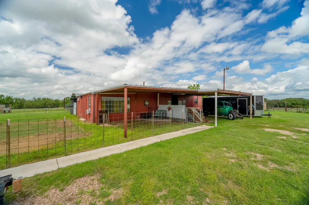 1360 W US Hwy 84 Highway Mullin, TX 76864