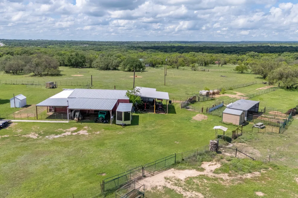 1360 W US Hwy 84 Highway Mullin, TX 76864