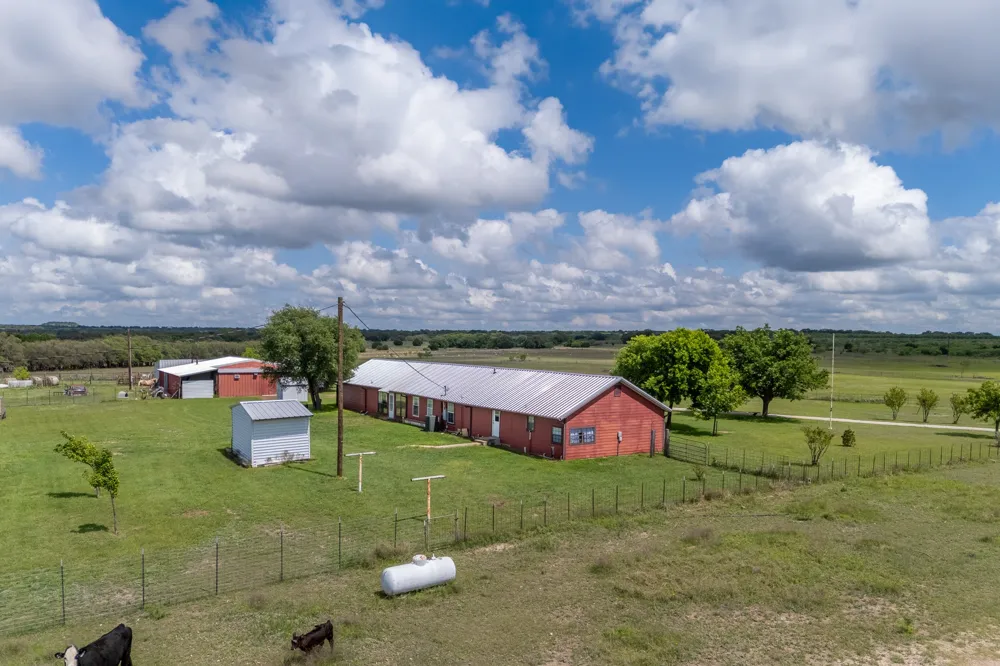 1360 W US Hwy 84 Highway Mullin, TX 76864