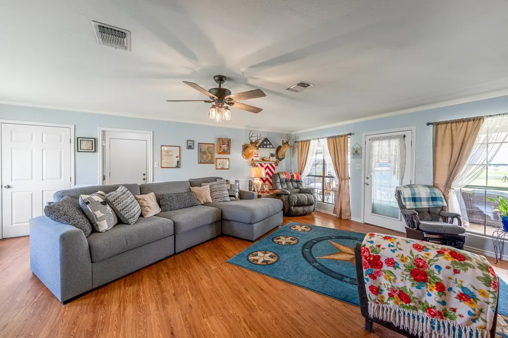 1360 W US Hwy 84 Highway Mullin, TX 76864