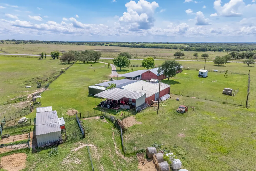 1360 W US Hwy 84 Highway Mullin, TX 76864