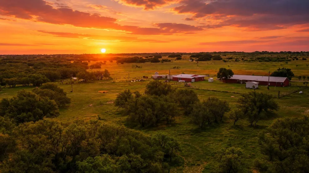 1360 W US Hwy 84 Highway Mullin, TX 76864