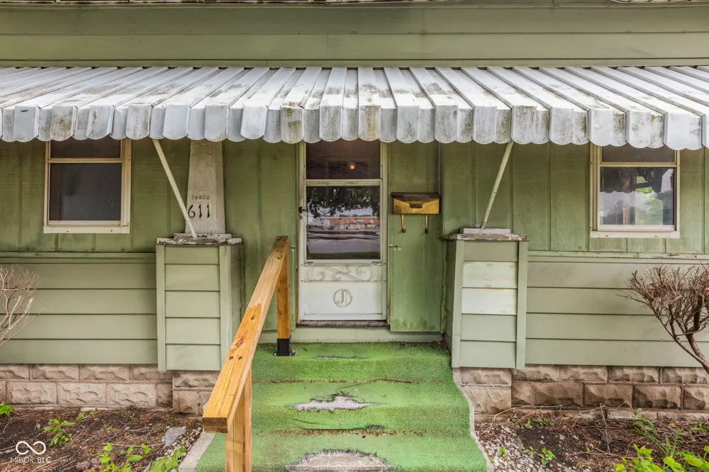611 Main Street Tipton, IN 46072