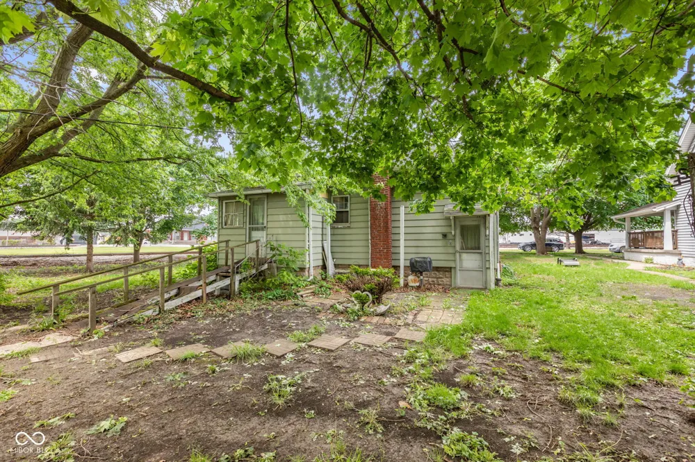 611 Main Street Tipton, IN 46072