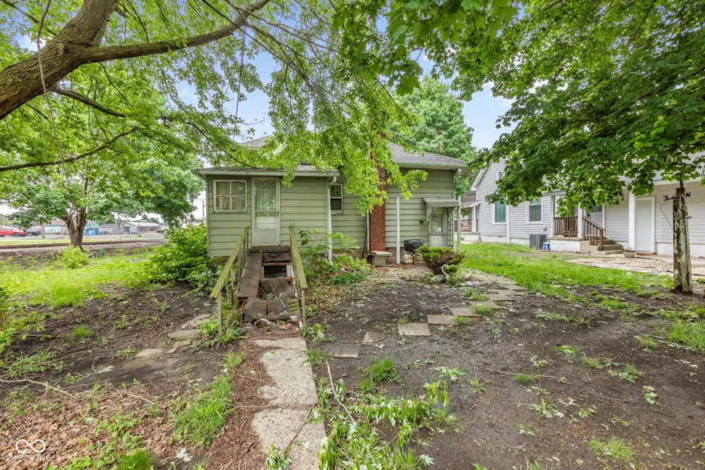 611 Main Street Tipton, IN 46072