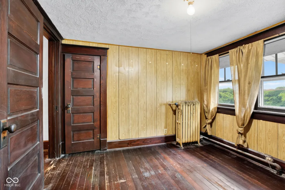 611 Main Street Tipton, IN 46072
