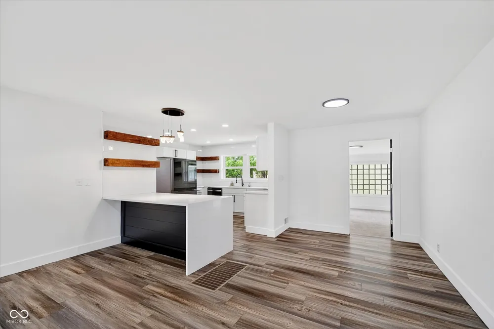248 S 5th Avenue Beech Grove, IN 46107