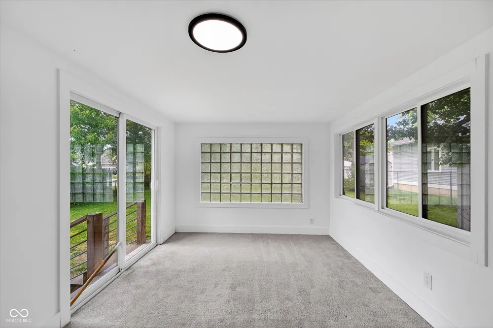 248 S 5th Avenue Beech Grove, IN 46107