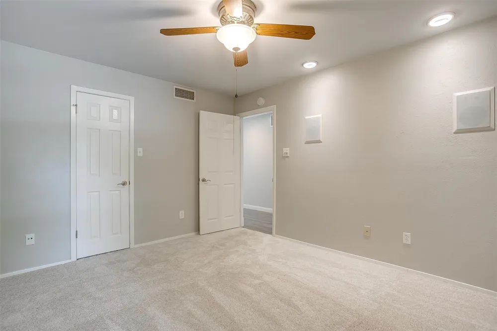 390 Driftwood Court #3B Azle, TX 76020