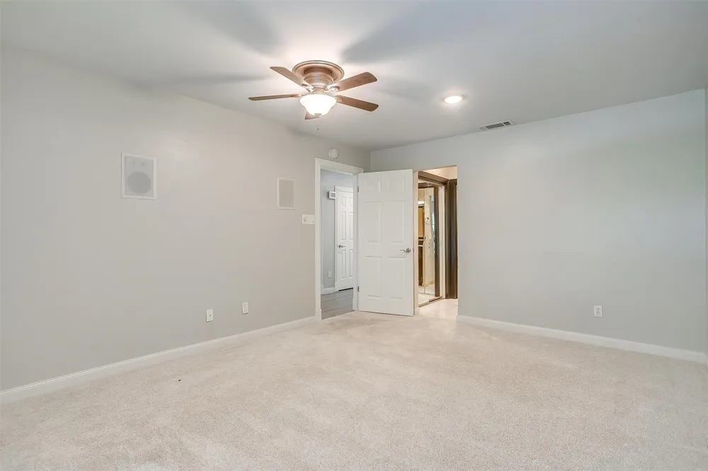 390 Driftwood Court #3B Azle, TX 76020
