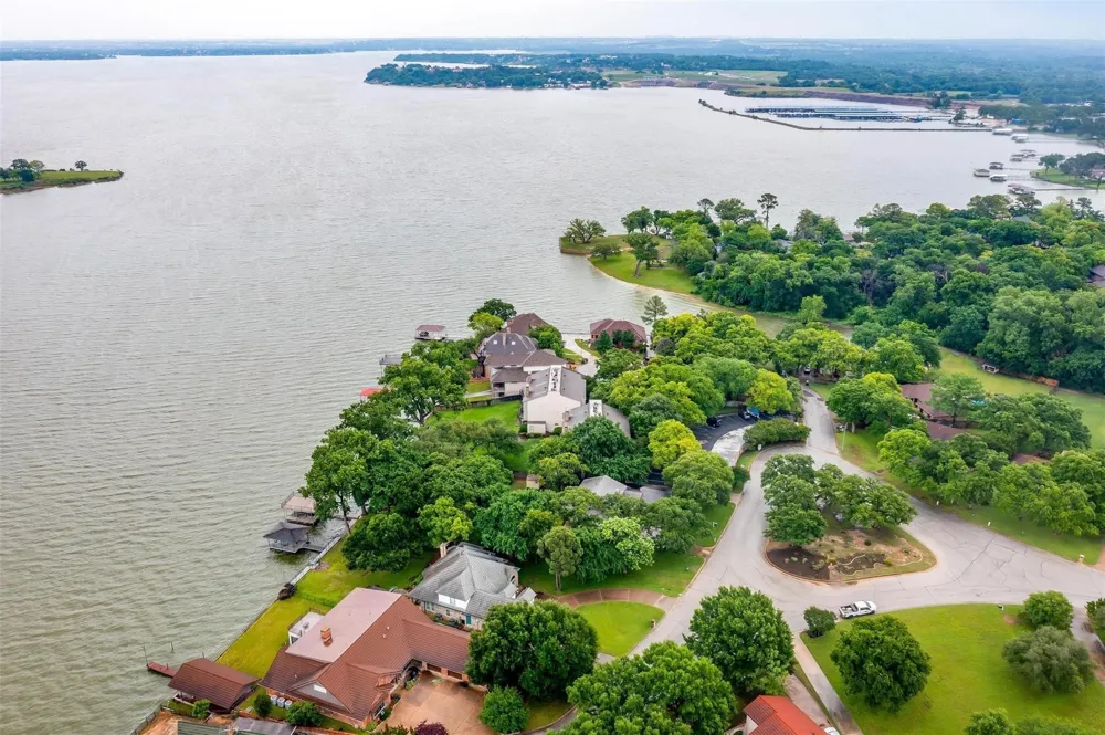 390 Driftwood Court #3B Azle, TX 76020