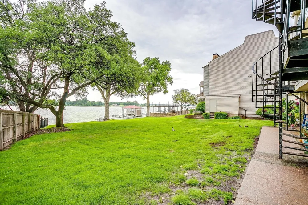 390 Driftwood Court #3B Azle, TX 76020