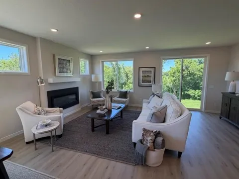 14703 Kingsview Lane