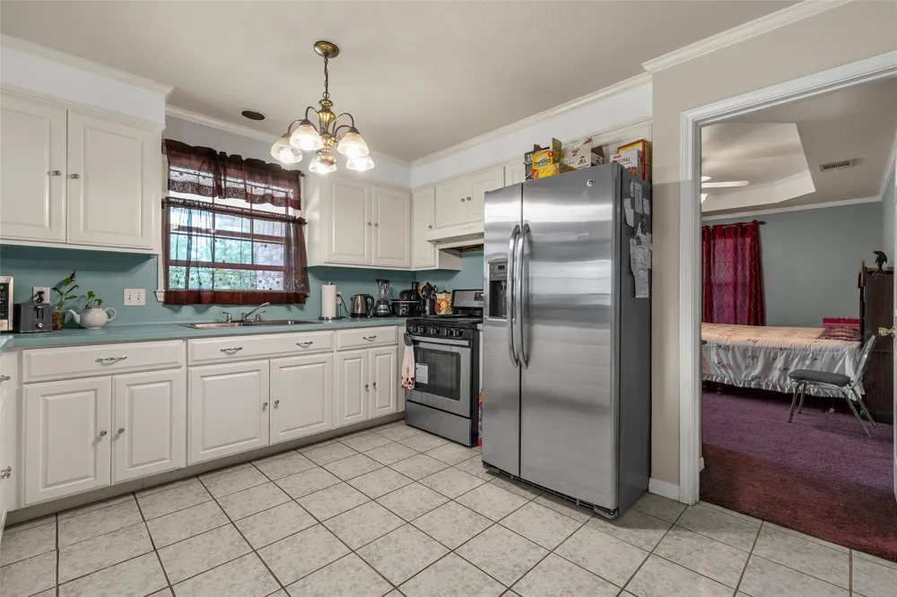 1692 W Tate Street Robinson, TX 76706