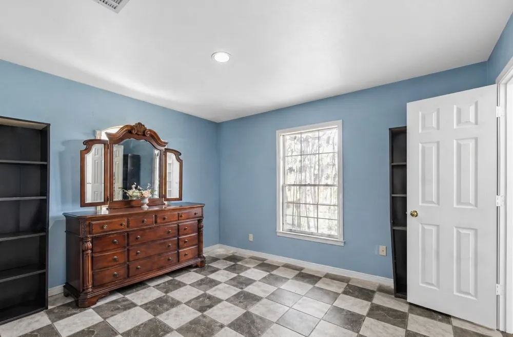 1692 W Tate Street Robinson, TX 76706