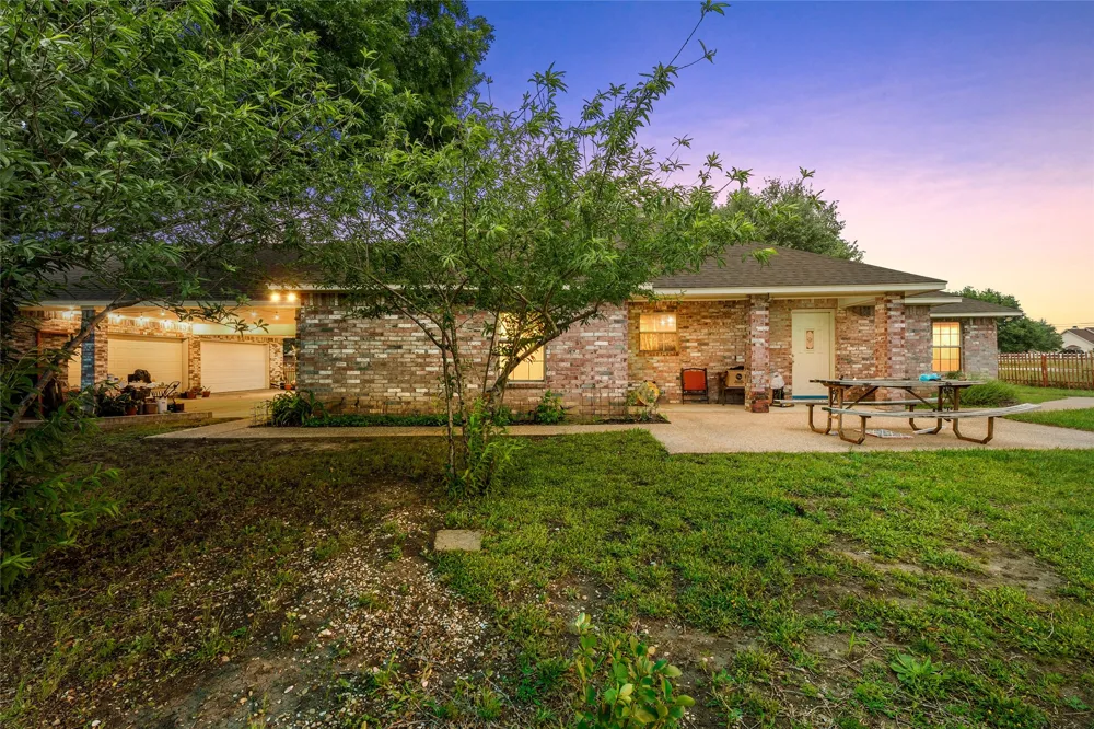 1692 W Tate Street Robinson, TX 76706