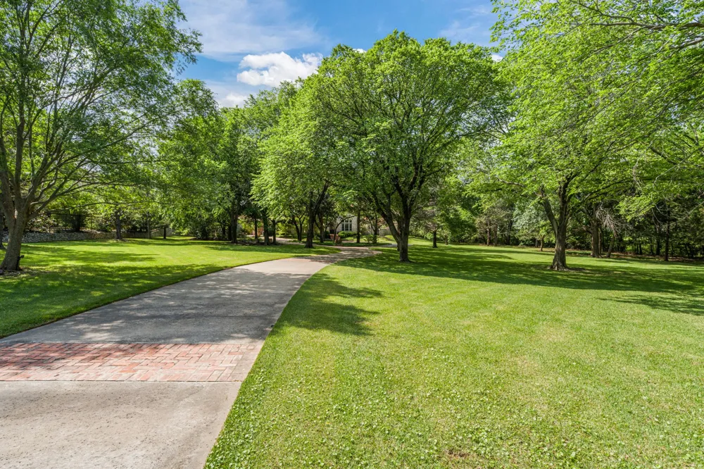 545 W Highland Street Southlake, TX 76092