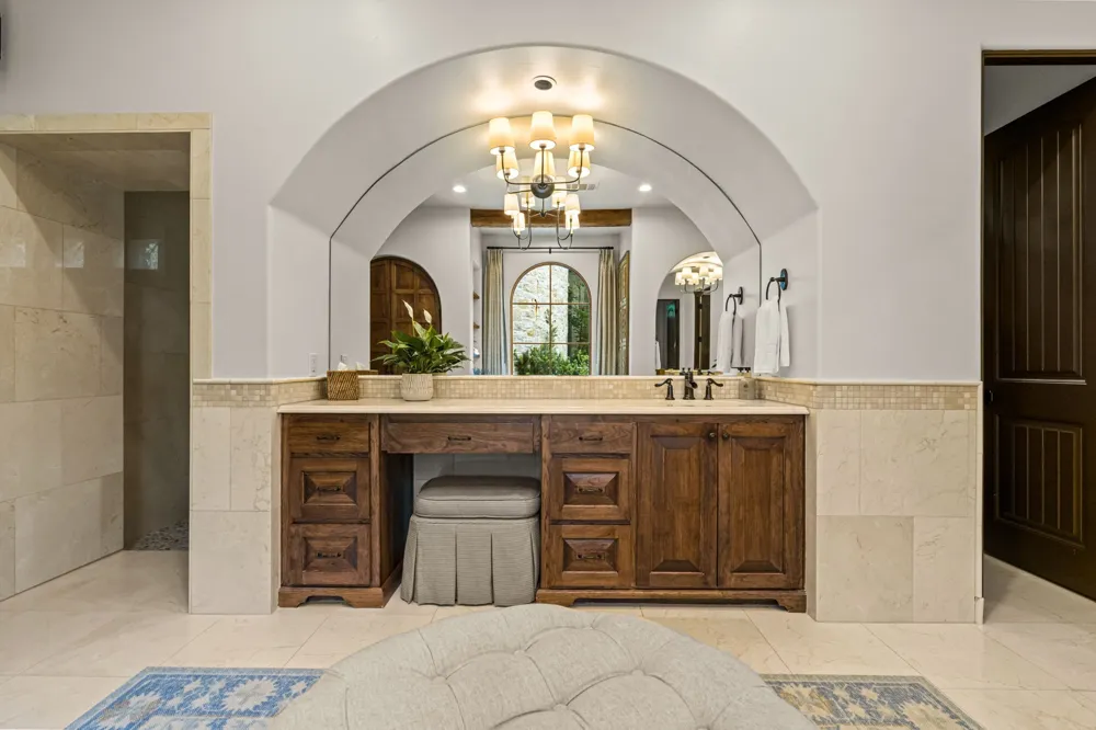 545 W Highland Street Southlake, TX 76092