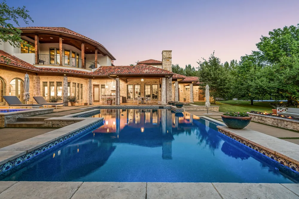 545 W Highland Street Southlake, TX 76092