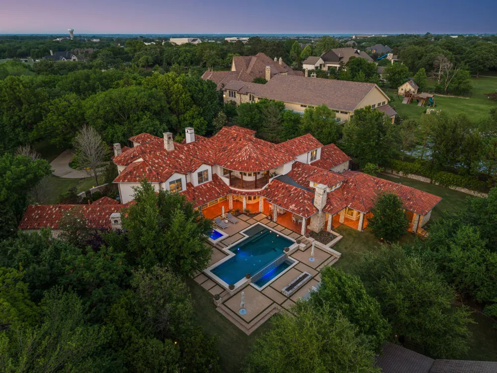 545 W Highland Street Southlake, TX 76092