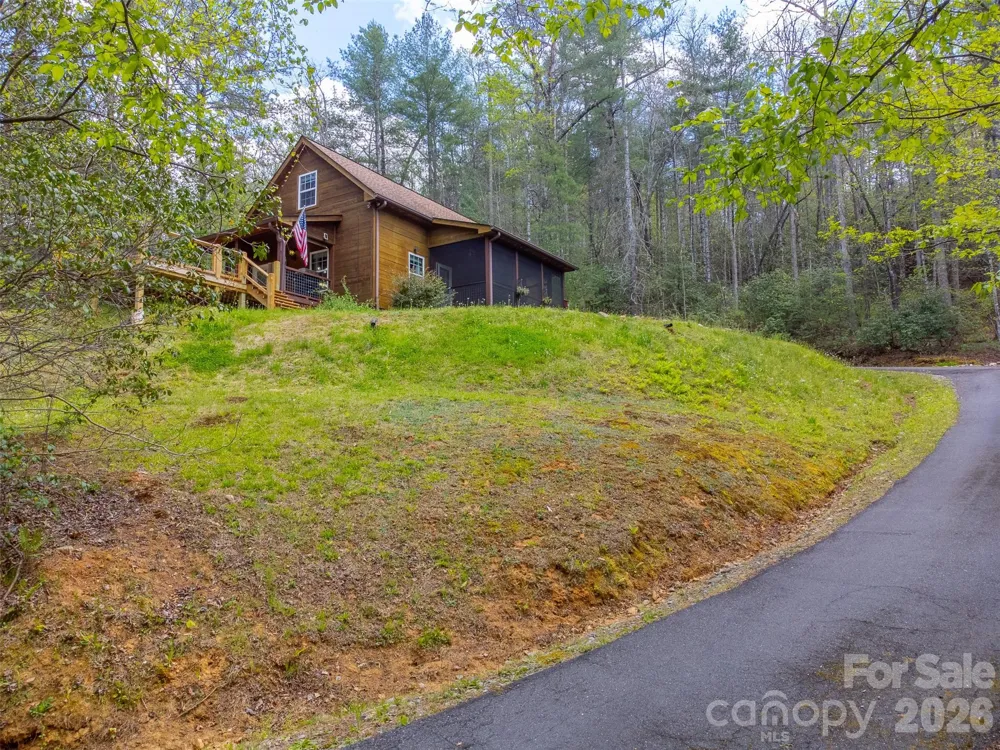 138 Hubbell Lane Robbinsville, NC 28771