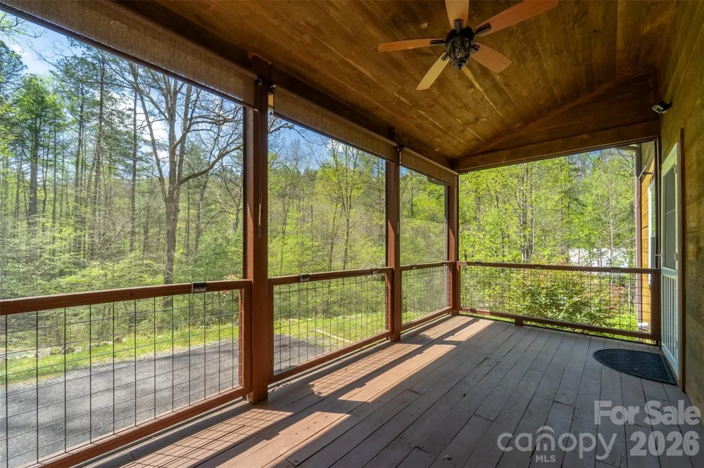 138 Hubbell Lane Robbinsville, NC 28771