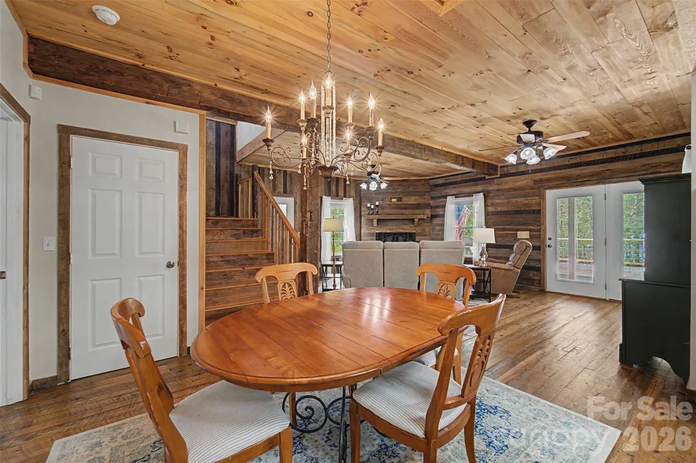 138 Hubbell Lane Robbinsville, NC 28771